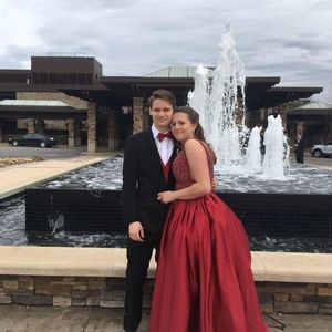 Meet your Posher, Alli